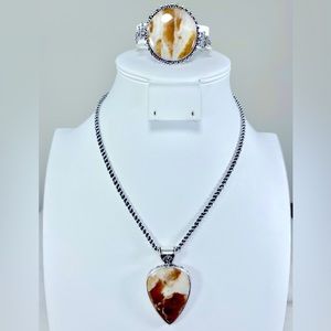 African Tiger Eye 925 Gemstone Pendant & Bracelet